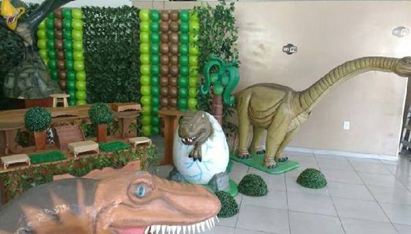 Cenários de Festa para Locação em BH Dinossauros - 
